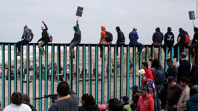 अमेरिकाको सीमामा मध्यअमेरिकी आप्रवासीको 'क्याराभान' (भिडियो)