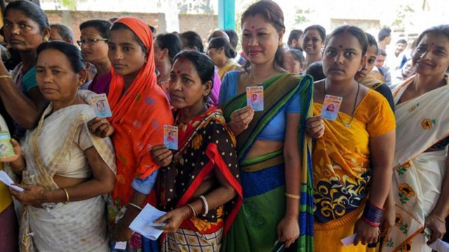 भारतका १२ राज्यमा दोस्रो चरणको मतदान 