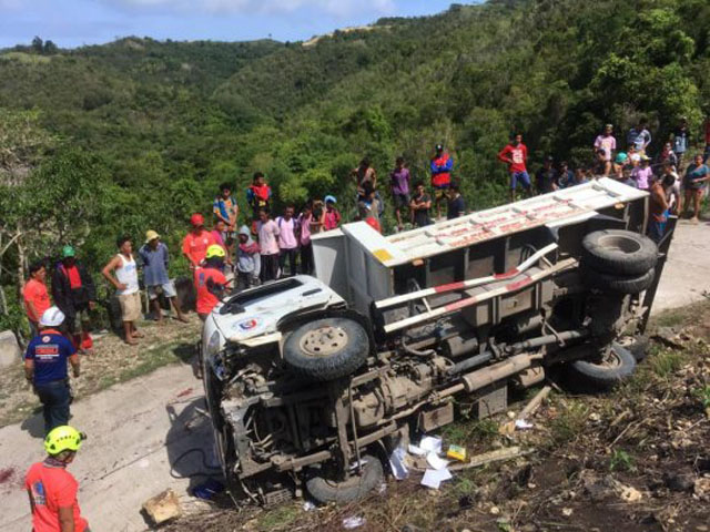 फिलिपिन्समा ट्रक दुर्घटना, आठ बालबालिकासहित ९ काे मृत्यु