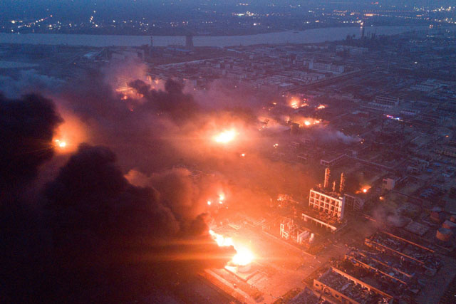 चीनमा रासायनिक मल उद्योगमा विस्फोट हुँदा ४४ जनाको मृत्यु 