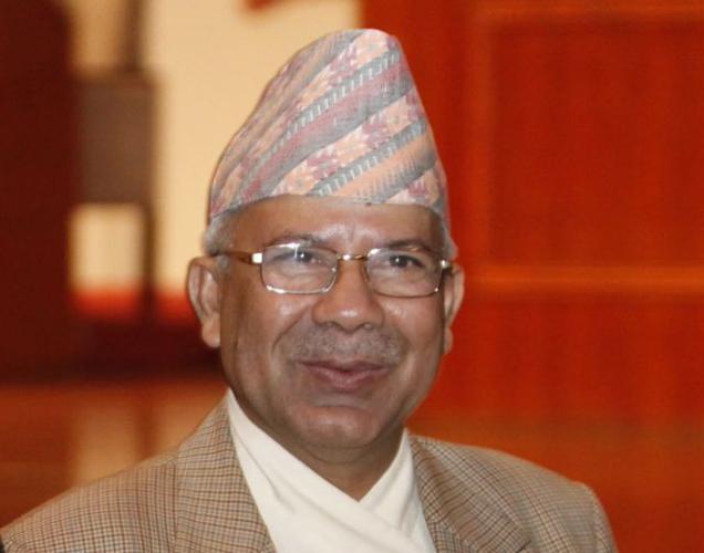 पूर्व प्रधानमन्त्री नेपाल र राष्ट्रपति मुखर्जीबीच भेट