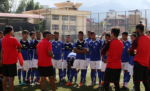 साफ खेल्न नेपाली फुटबल टोली ढाका जाने