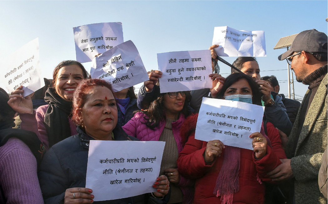 कर्मचारीको स्वार्थमा अनावश्यक संरचना, संघीयताको मर्ममै प्रहार