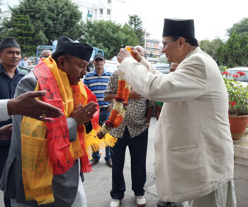 खादाको विरोध गर्ने कस्तो राष्ट्रवाद ?