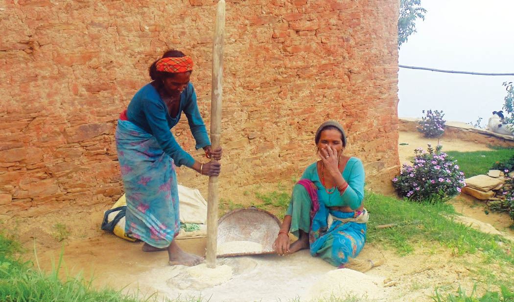 दशैंका महिला: खुशी पस्किनमै सीमित 