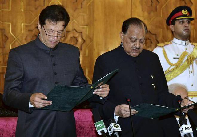 पाकिस्तानका नवनियुक्त प्रधानमन्त्रीद्वारा २१ सदस्यीय मन्त्रिमण्डलको घोषणा