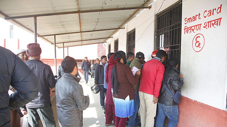 स्मार्ट लाइसेन्स: नेपालीको  व्यक्तिगत विवरण भारत पुग्न रोकिएन