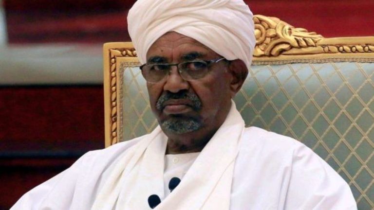 सूडानका राष्ट्रपति बशीर सेनाद्वारा गिरफ्तार