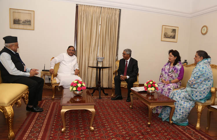 प्रधानमन्त्री देउवासँग भारतीय नेताहरुको भेटघाट