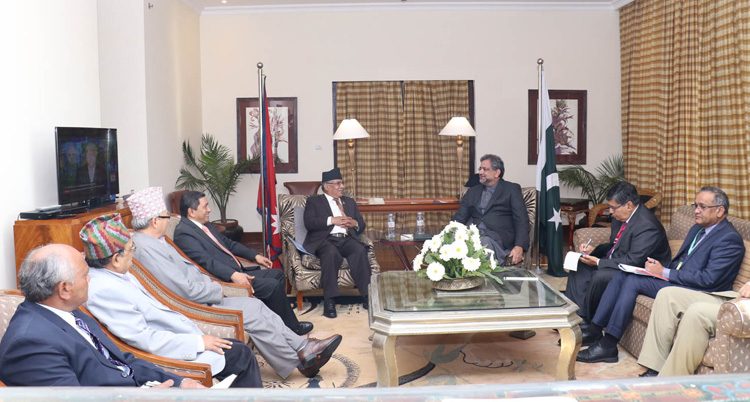 पाकिस्तानी प्रधानमन्त्री र माओवादी अध्यक्ष दाहालबीच भेटवार्ता