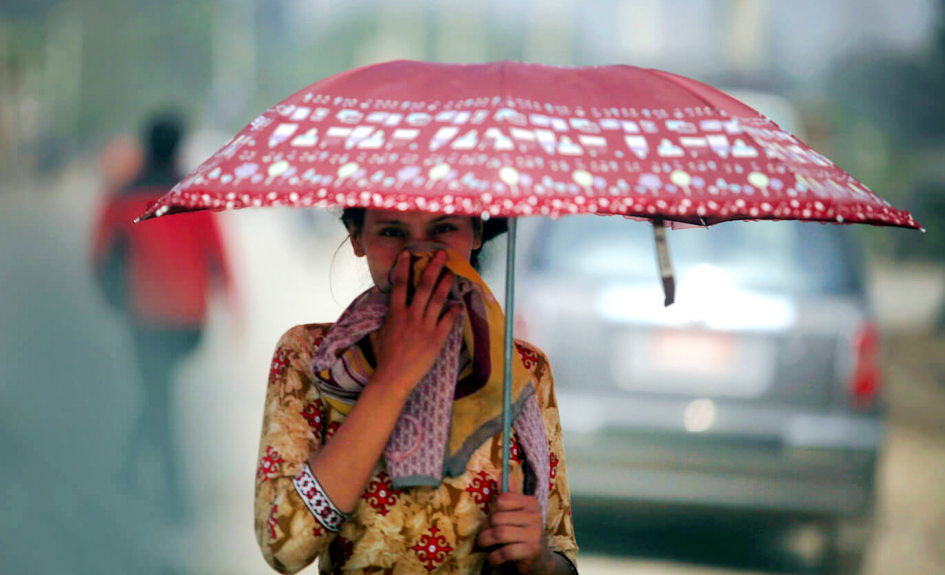 कोरोना महामारी, त्यसमै थपिंदैछ हिउँदमा वायु प्रदूषणको डरलाग्दो जोखिम