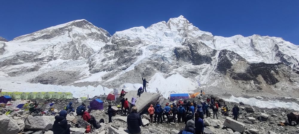 पर्वतारोहणमा बेइमानी गर्ने सम्पर्क अधिकृतलाई लगाम 