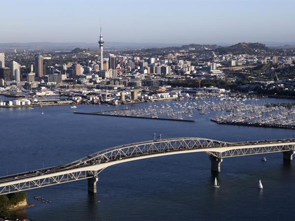 auckland-harbour-bridge.jpeg