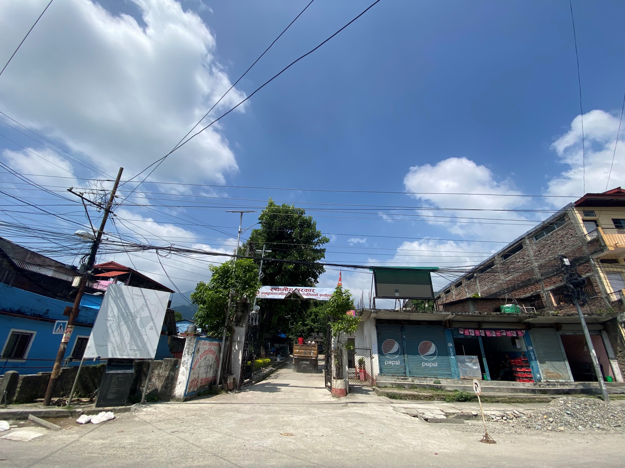 हर्क साम्पाङको मनमौजी शासन, बेथितिको दलदलमा धरान 12 Dharan sub metro polition office_2.jpg