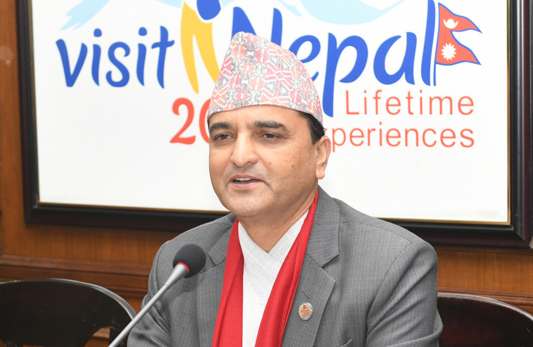 सर्वोच्चमा बहस गर्न आफैं जान तयार छुः मन्त्री भट्टराई