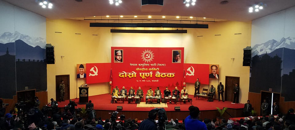 नेकपामा कहाँ हराए मनमोहन अधिकारी ?