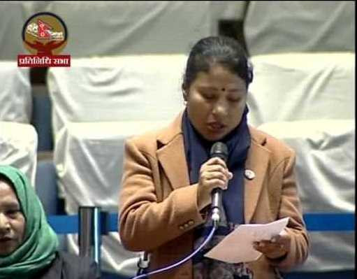 सार्वजनिक शौचालय नहुँदा पानी नखाई हिंड्नुपर्छ, –सांसद विक