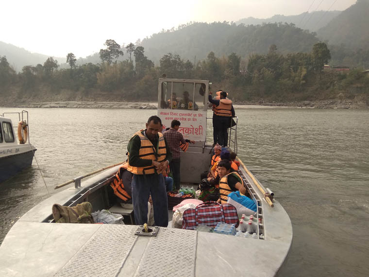 कोशी नदीमा जलयात्रा पुनः सञ्चालन