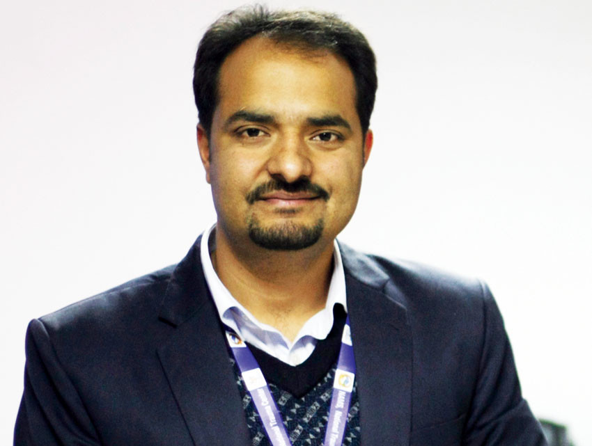 "अस्पतालमा व्यापार रोकिन्छ", डा. सन्तोष पौडेल
