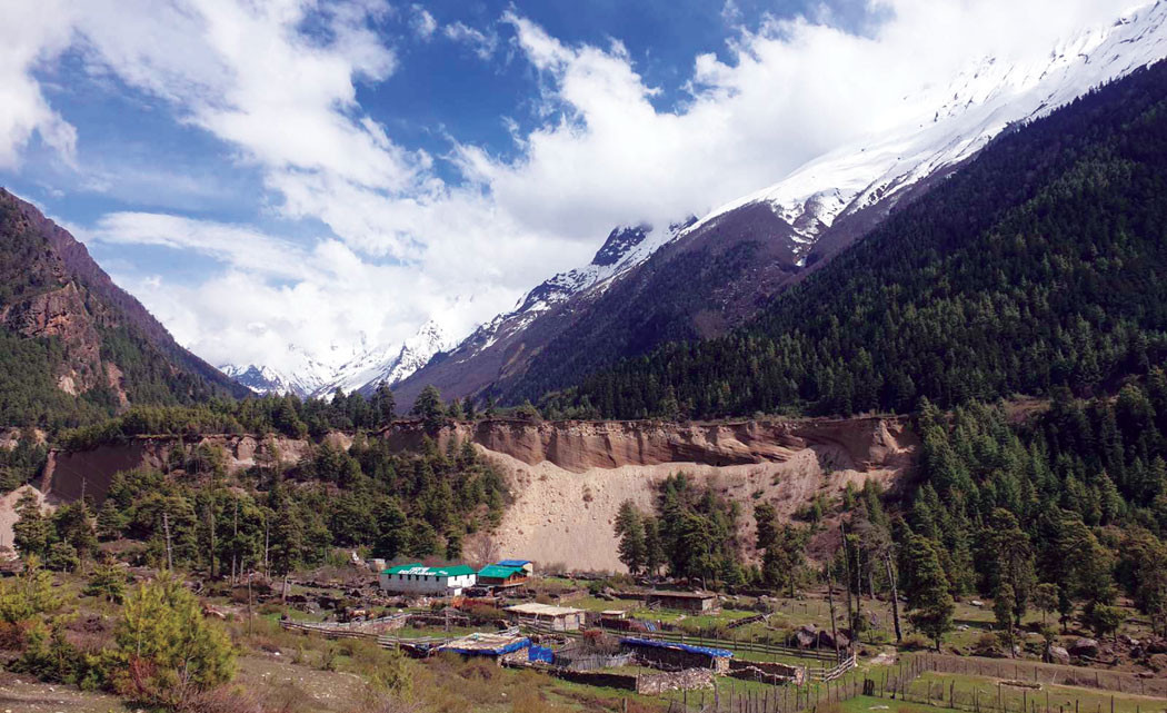 कालापानी क्षेत्रमा सुरक्षासँगै सुविधा थप्दै सरकार