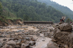 बाढीपहिरोमा ज्यान गुमाउनेको संख्या आठ पुग्यो, २७ जना सम्पर्कविहीन