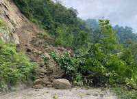 पहिरोले सात ठाउँमा राजमार्ग अवरुद्ध, २१ ठाउँमा एकतर्फी सञ्चालन