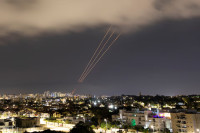 इरानद्वारा इजरायलमा ड्रोन र क्षेप्यास्त्र आक्रमण