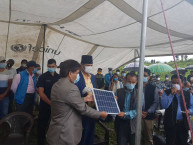 लिदी पहिरो पीडितलाई सौर्य ऊर्जा वितरण