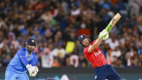 भारतलाई १० विकेटले हराउँदै इङ्ल्यान्ड फाइनलमा