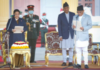 प्रधानमन्त्री दाहालले दौरासुरुवालमा लिए शपथ