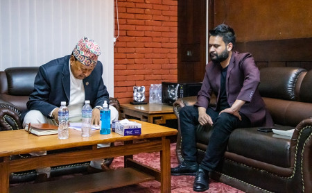 छूट सुविधा नदिने अस्पताल बन्द गर्ने मेयर बालेनको चेतावनी