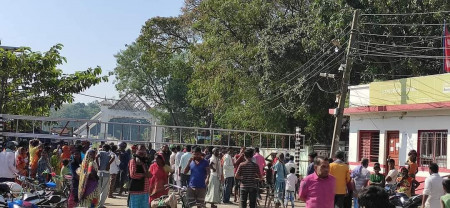 भारतसँगको सीमानाका खुलाउन माग गर्दै स्थानीयद्वारा गौरमा प्रदर्शन