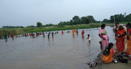 सन्तानको दीर्घायुको कामना गर्दै मनाइयो खरजितिया