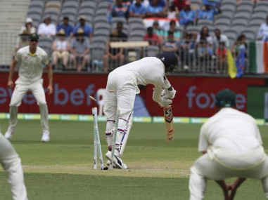 भारतीय क्रिकेट टीमले बनायो खराब कीर्तिमान, टेस्टमा अहिलेसम्मकै कम रन