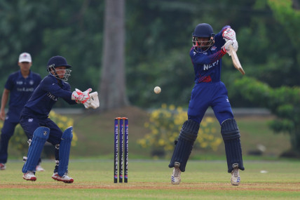 सन्तोषले पाँच विकेट लिएपछि नेपाल २२५ रनले विजयी