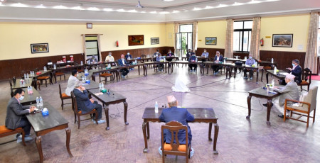 एमाले स्थायी कमिटी बैठक बस्दै, नेपाल पक्षलाई पनि बोलाइयो