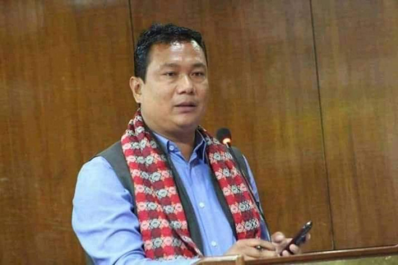 माओवादी उम्मेदवारलाई प्रश्न गर्ने विद्यार्थी कुटिए