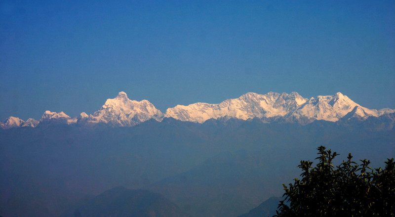 बहुमूल्य पर्वतराज कञ्चनजंघा