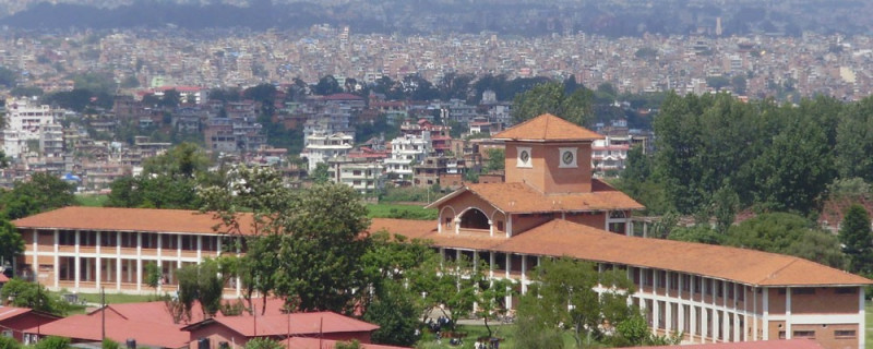 सुन्दर त्रिविको कुुरुप कथा