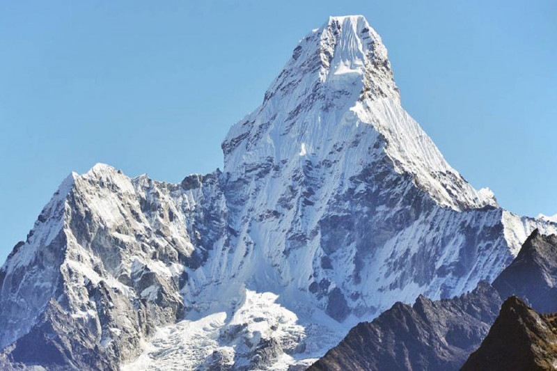 हिमाल आरोहणमा पर्यटकीय आकर्षण बढ्दै, ४३ आरोहीले लिए आरोहण अनुमति