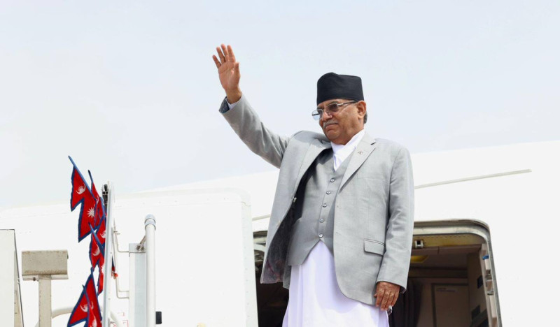 प्रधानमन्त्री दाहाल स्वदेश फिर्ता