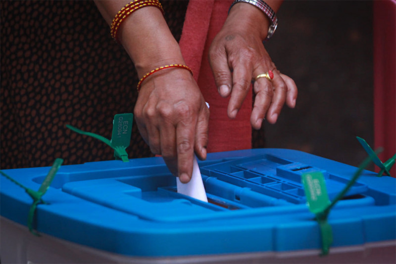 सात  केन्द्रमा मतदान सम्पन्न