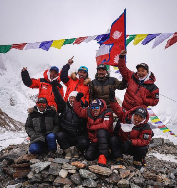 केटुमा नेपालीको कीर्तिमान: दुई आरोहीको याेजना यसरी भयाे सफल