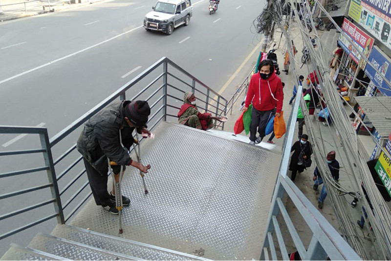काठमाडौंको सार्वजनिक स्थलमा भीख मागे कारबाही