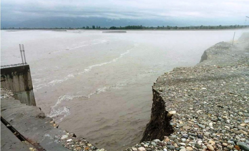 महाकाली नदीमा बाढी, पानीको सतह खतरा तह नजिक