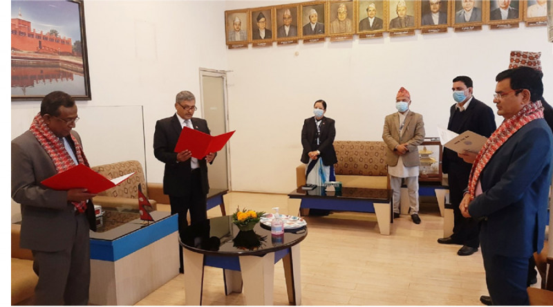 नेपाल बाङ्लादेश ब्यांकका अध्यक्षद्वारा शपथ ग्रहण
